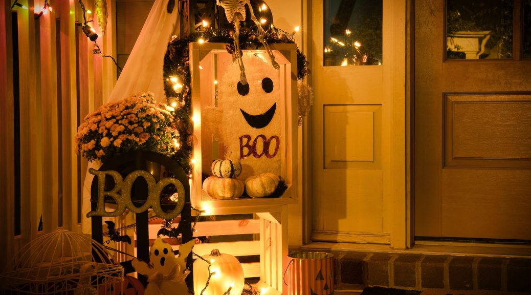 halloween porch