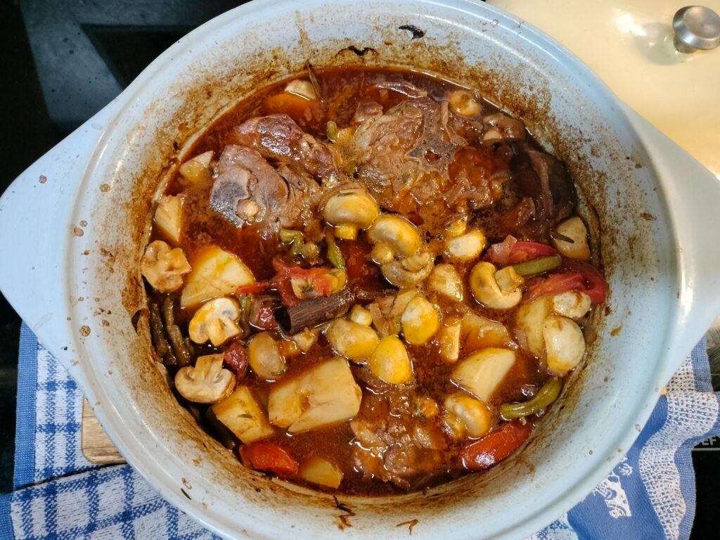 stew in pot